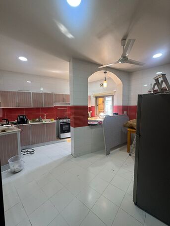 Paris, Housing Exchanges, 240/year,  3 BR,  150 Sq. Meter,  Furnished Apartment For Rent In Abu Saiba.
