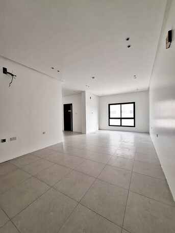 Manama, Offices, BHD 270,  85 Sq. Meter,  Commercial Office For Rent In Jibla Habashi, Prime Location