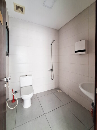 Manama, Offices, BHD 270,  85 Sq. Meter,  Commercial Office For Rent In Jibla Habashi, Prime Location