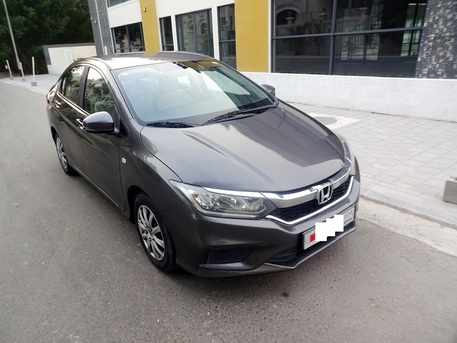 Zinj, Vehicles, Cars & Trucks , BHD 3300,  Honda City,  2018,  Automatic,  83000 KM,   Mid Option Single Owner Low Budget Car For Sale