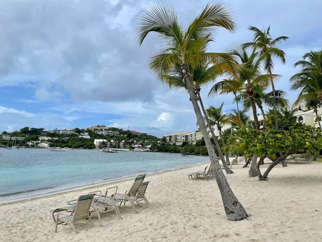 Anguilla, Holiday/Vacation Rentals, 400/day,  5 BR,  700 Sq. Meter,  4 Bedroom Vacation Home Annapolis