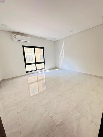 Zinj, Apartments/Houses, BHD 420/month,  3 BR,  Flat For Rent In Zinj Near New Millennium School