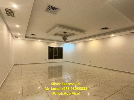 Mubarak Al-Kabeer, Apartments/Houses, KWD 800/month,  4 BR,  100 Sq. Meter,  4 Master Bedroom Floor For Rent In Finatees.