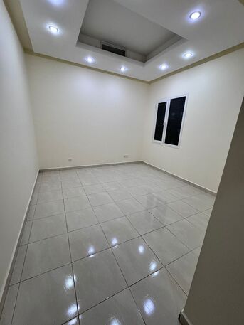 Kuwait City, Apartments/Houses, KWD 980/month,  4 BR,  Full Floor In Jabriya, 4 Bedrooms