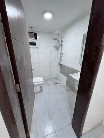 Kuwait City, Apartments/Houses, KWD 980/month,  4 BR,  Full Floor In Jabriya, 4 Bedrooms