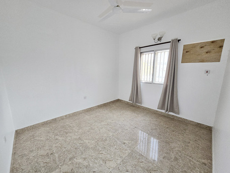 Jidhafs, Apartments/Houses, BHD 200/month,  2 BR,  75 Sq. Meter,  2BHK Apartment For Rent With Pool & Tennis And Squatch - Family