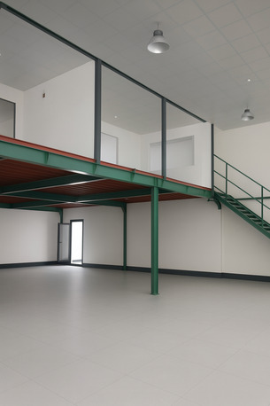 Salmabad, Warehouses, BHD 2500,  900 Sq. Meter,  For Rent : Spacious Warehouse In Salmabad.