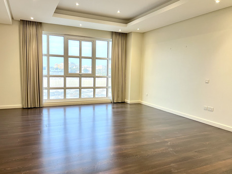 Hamala, Villas, BHD 1200,  Furnished,  350 Sq. Meter,  Modern 4BR Compound Villa With Private Pool & Garden In Central Hamala