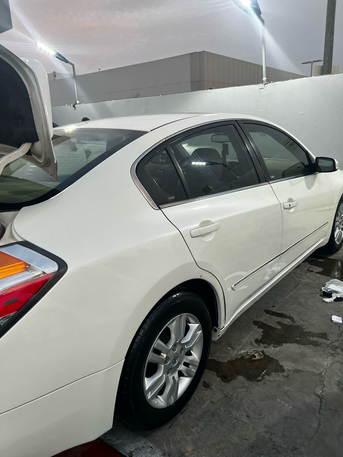 Riyadh, Vehicles, Cars & Trucks , SAR 18500,  Nissan Altima,  2010,  Automatic,  251000 KM,     Full Option In Very Good Condition