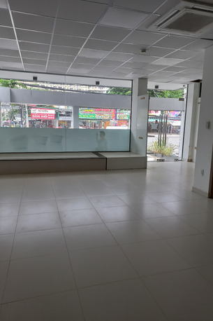 Ho Chi Minh City, Sublets, USD 5200/month,  Studio,  240 Sq. Meter,  HR238-Office & Showroom For Rent | Ground + 1st Floor | 8x15m | $5,200 (HCM City)