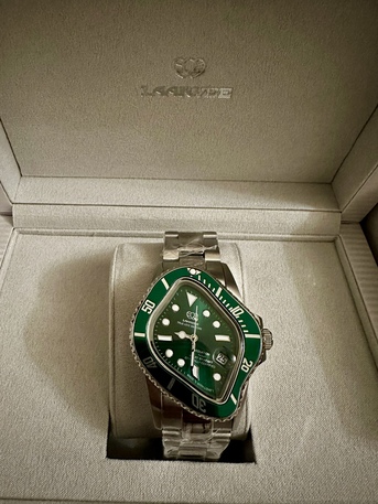 Hidd Watches, BHD 190,  LAARVEE WATCH PEA001-SGRN, 2