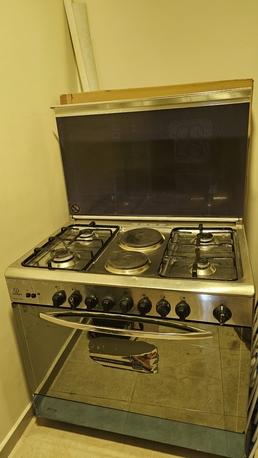 Khobar, Appliances, SAR 900,  Indesit Cooking Range ( 4 Gas Burner, 2 Induction & Gas Oven)