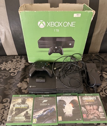Al Rehab, Video Games, SAR 350,  XBOX One With Play CDs