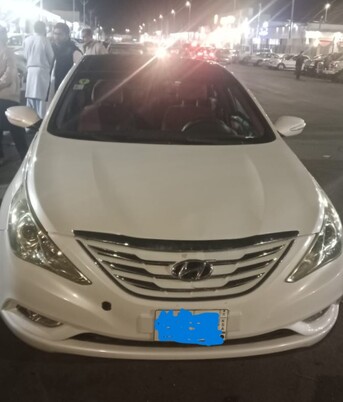 Riyadh, Vehicles, Cars & Trucks , SAR 22000,  Hyundai Sonata,  2011,  Automatic,  267000 KM,   ,
