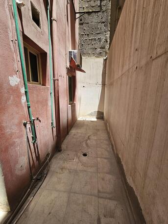 Manama, Apartments/Houses, BHD 190/month,  2 BR,  Flat For Rent In Gufool With EWA Nearby Al Hawaj