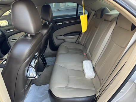 Riyadh, Vehicles, Cars & Trucks , SAR 53000,  Chrysler 300C,  2012,  Automatic,  239000 KM,  Chrysler C300 Executive Full Option Panorama