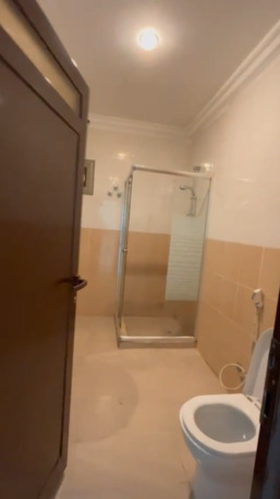 Kuwait City, Apartments/Houses, KWD 850/month,  5 BR,  Deluxe Apartment For Rent In Al-Aqila, Ground Floor.