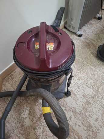 Riyadh, Electronics, SAR 70,  Hitachi 2000W Vaccum Cleaner