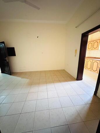 Gudaibiya, Apartments/Houses, BHD 200/month,  2 BR,  Flat For Rent In Gudaibiya Nearby LuLu