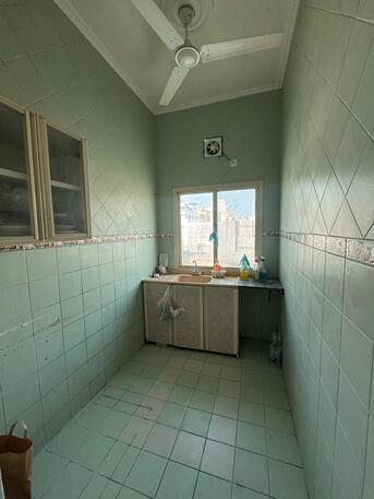 Paris, Housing Exchanges, 80/year,  1 BR,  80 Sq. Meter,  Studio Apartment For Rent In Al-Daih