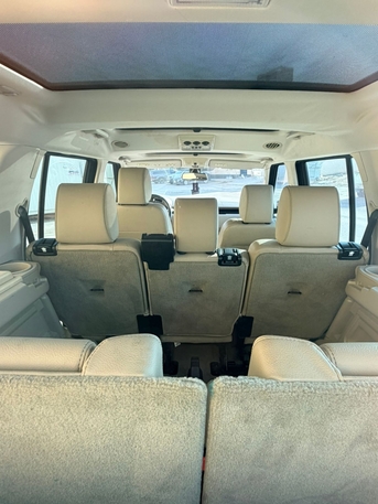 Riyadh, Vehicles, Cars & Trucks , SAR 40000,  Rover Land Rover Discovery,  2012,  Automatic,  149000 KM,  Urgent Selling For Final Exit, Low Mileage LR4