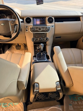Riyadh, Vehicles, Cars & Trucks , SAR 40000,  Rover Land Rover Discovery,  2012,  Automatic,  149000 KM,  Urgent Selling For Final Exit, Low Mileage LR4