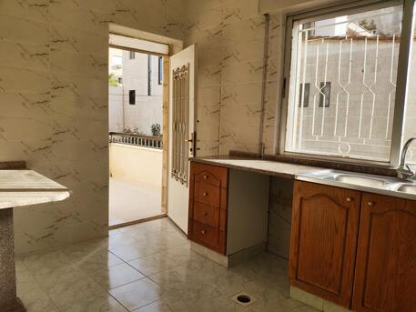Amman, Apartments/Houses, JOD 3900/year,  2 BR,  150 Sq. Meter,  -UNFURNISHED-  غير مفروش 2 نوم خلف مدرسة الراهبات 
