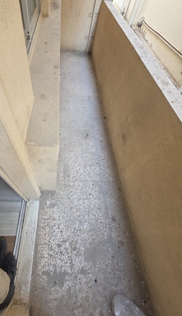 Adliya, Apartments/Houses, BHD 200/month,  3 BR,  - Neet And Clean UN Furnished 3 BHK Flat Without Ewa @200/BD In Adliya