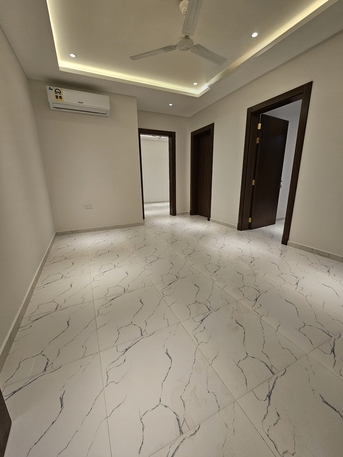 Salmaniya, Apartments/Houses, Furnished,  BRAND NEW 2 BHK FLAT, 230/220 BD, Semi Furnished With EWA @ SALMANIYA.