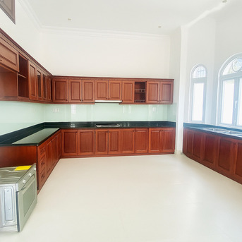 Ho Chi Minh City, Sublets, USD 5500/month,  6 BR,  300 Sq. Meter,  HR231-Thao Dien Villa For Rent | 6 Bedrooms | Pool & Garden | $5,500 (HCM City)