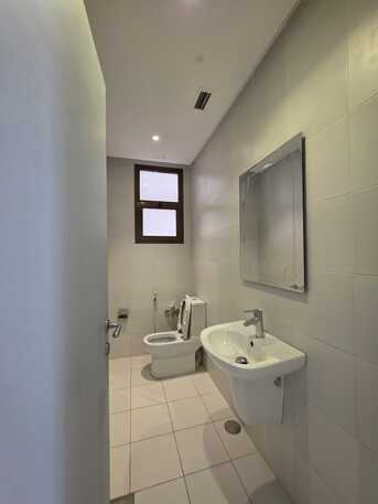 Kuwait City, Apartments/Houses, KWD 650/month,  3 BR,  Spacious And Excellent Apartment For Rent In Hawally (175 Sq M)