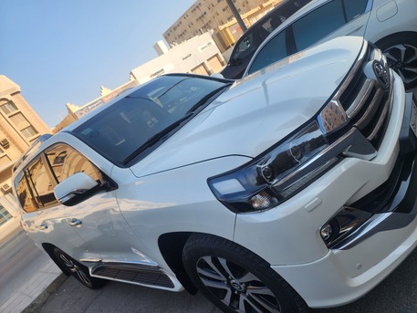 Jubail, Vehicles, Cars & Trucks , SAR 210000,  Toyota Land Cruiser Grand Touring,  2019,  Automatic,  181000 KM,