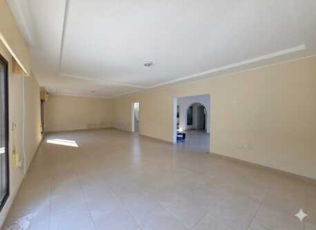 Saar, Apartments/Houses, BHD 700/month,  5 BR,  400 Sq. Meter,  Private Villa In Compound, Private Pool And Garden