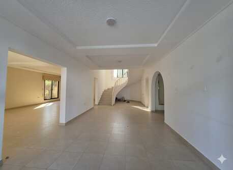 Saar, Apartments/Houses, BHD 700/month,  5 BR,  400 Sq. Meter,  Private Villa In Compound, Private Pool And Garden