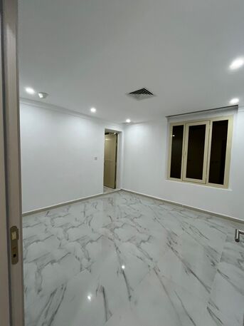 Kuwait City, Apartments/Houses, KWD 500/month,  3 BR,  Ground Floor Apartment For Rent In Rumaithiya