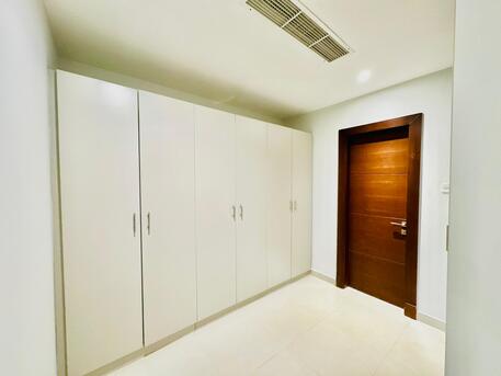 Zinj, Apartments/Houses, BHD 550/month,  Furnished,  2 BR,  100 Sq. Meter,  Well Managed Building At Zinj  (Near Galleria Mall)