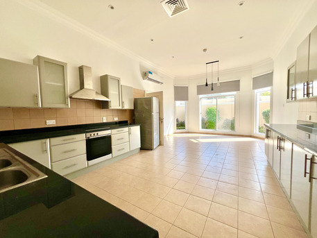 Saar, Villas, BHD 1400,  500 Sq. Meter,  Spacious 4BR Family Villa With Private Garden &ndash; Saar &ndash; BHD 1,400