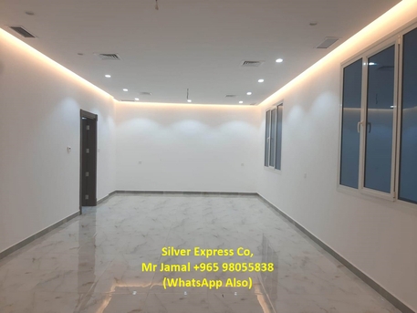 Kuwait City, Villas, KWD 1100,  600 Sq. Meter,  A Very Nice 600 Meter Huge Big Corner Villa In Wafra City.