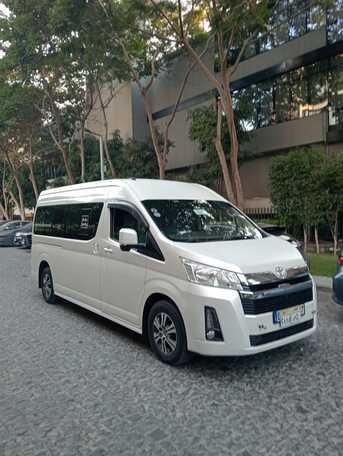 Cairo, Automotive, إيجار الهايس العائلية بالسائق: استمتع برح