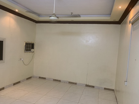 Jizan, Housing Exchanges, SAR 700/month,  Studio,  A Room Is Available For Rent