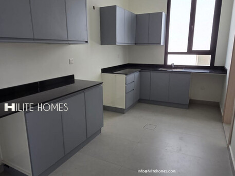 Kuwait City, Apartments/Houses, KWD 720/month,  3 BR,  Spacious Roof Top Villa Floor For In Abu Fatira