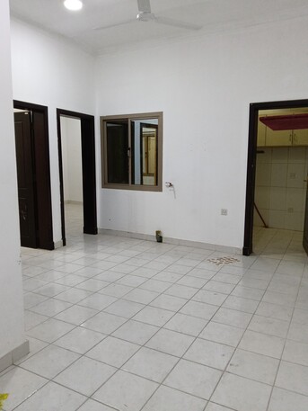 Salmaniya, Apartments/Houses, BHD 220/month,  2 BR,  2 Bedroom Unfurnished Flat For Rent With Ewa