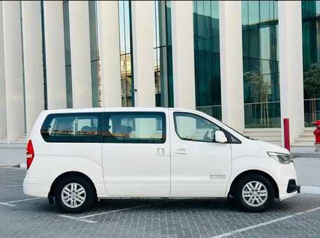 Cairo, Automotive, إيجار هيونداي إتش ون بالسائق: الحل المثالي 