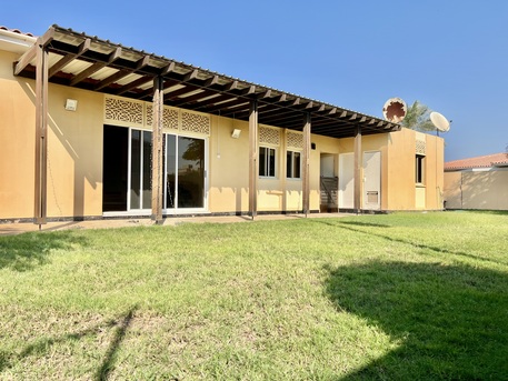 Saar, Villas, BHD 800,  300 Sq. Meter,  Elegant 4BR Semi-Furnished Villa In Saar | Private Backyard