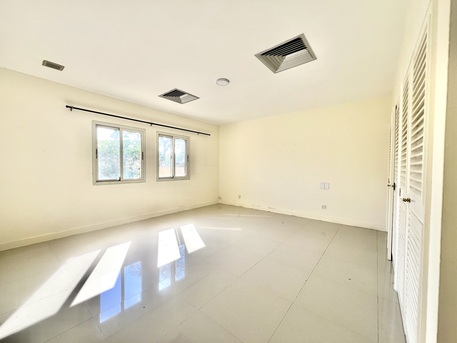 Saar, Villas, BHD 800,  300 Sq. Meter,  Elegant 4BR Semi-Furnished Villa In Saar | Private Backyard