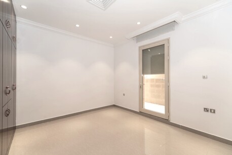 Kuwait City, Apartments/Houses, KWD 600/month,  3 BR,  Salwa &ndash; Great, Semi Furnished Three Master Bedroom Apartment