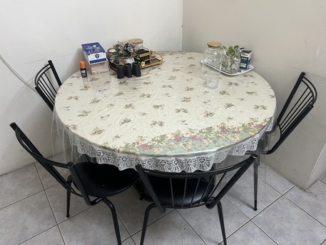 Umm Al Hassam, Household Items, Bhd 1,  King Size Bed, Brand New Mattress, Wardrobe, Dressing Table