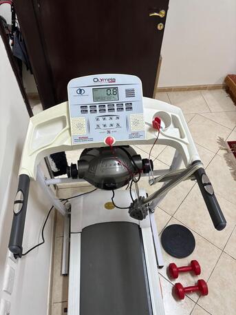 Ghirnatah, Sporting Goods, SAR 500,  Treadmill For Sale