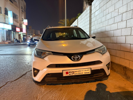 Mahooz, Vehicles, Cars & Trucks , BHD 5600,  Toyota RAV4,  2016,  Automatic,  200000 KM,  TOYOTA RAV 4  URGENT SALE