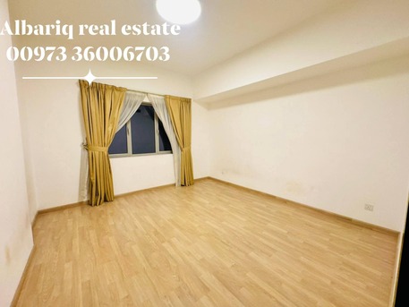 Juffair, Apartments/Houses, BHD 300/month,  2 BR,  125 Sq. Meter,  Luxury Tower 2 Bedroom Semi Furnish For Rent In Juffair